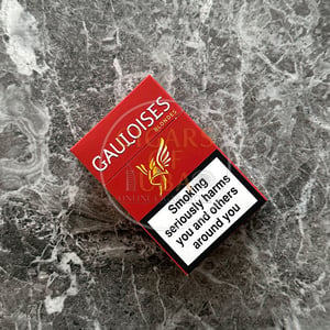 Gauloises Blondes Red