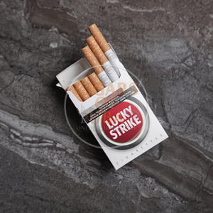 Lucky Strike Red